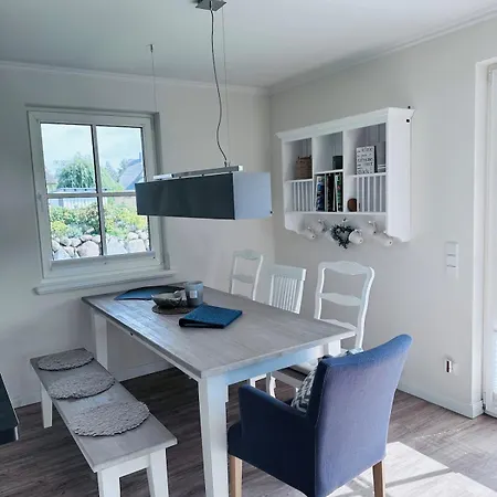 Idyllisches Reethaus In Strandnaehe Mit Comfort Feriehus Fuhlendorf (Mecklenburg-Vorpommern)
