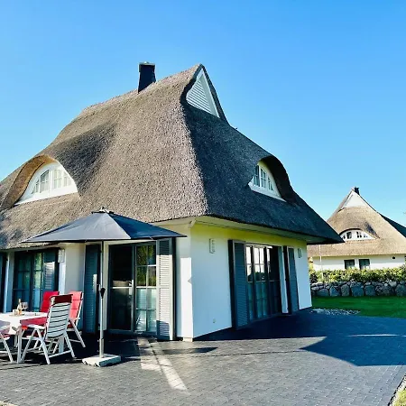 Feriehus Idyllisches Reethaus In Strandnaehe Mit Comfort Fuhlendorf (Mecklenburg-Vorpommern)